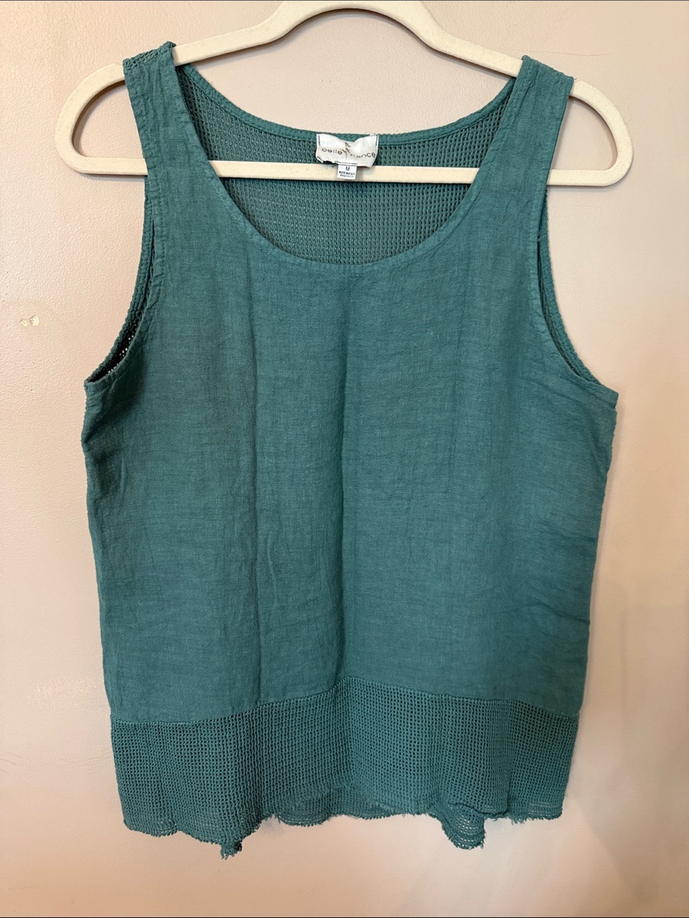 Sleeveless Teal Tank Top with Textured Hem